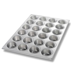 Chicago Metallic Cupcake Muffin Pan Makes Cakes