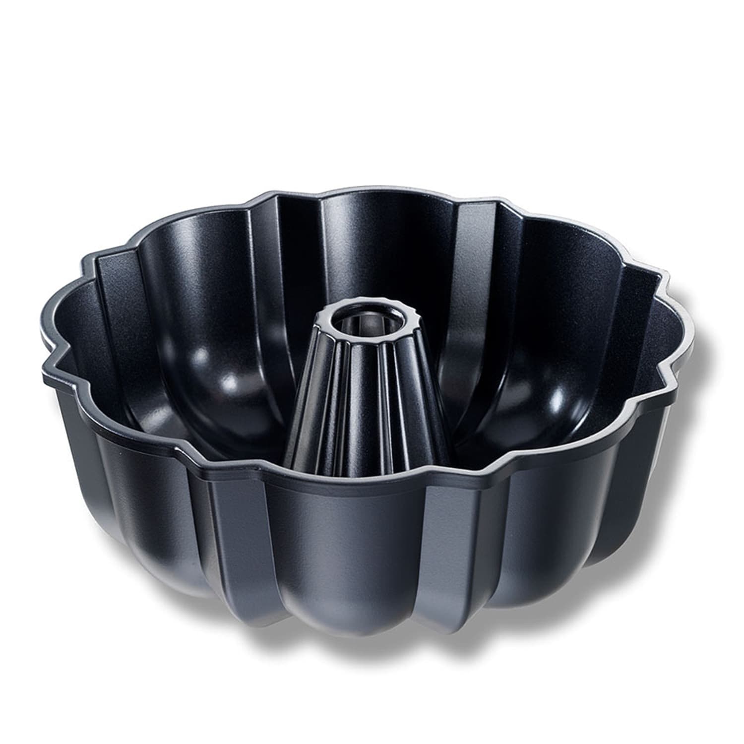 Chicago Metallic 50136 Bundt Pan, 10 1/10 dia, Nonstick, 10 ga Cast Aluminum, Black