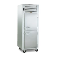 Traulsen G10000 29 7/8" One Section Reach In Refrigerator, (2) Right Hinge Solid Doors, 115v