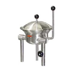 Southbend TOC-2S 64 oz Oyster Cooker - Manual Tilt, Full Jacket, Direct Steam Replacement Image