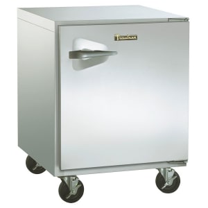 206-UHT32R 32" W Undercounter Refrigerator w/ (1) Section & (1) Door, 115v