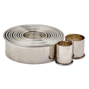 080-CST2 11 Piece Round Cookie Cutter Set w/ Storage Container, Stainless Steel