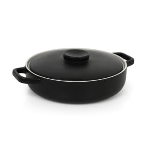 872-DBO140BKC20 56 oz Round Kiln® Baking Dish w/ Lid - Porcelain, Black