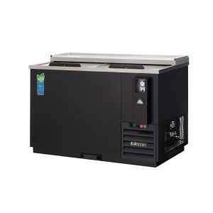 545-EBC50 49 1/2" Forced Air Bottle Cooler - Holds (396) 12oz Bottles, Lid Locks, 115v