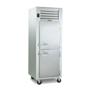 206-G10001 29 7/8" One Section Reach In Refrigerator, (2) Left Hinge Solid Doors, 115v