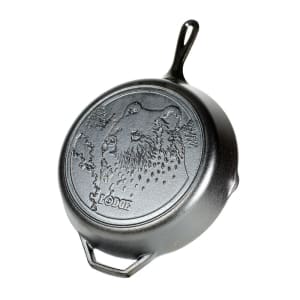 261-L10SKWLBR 12 9/16" Round Wildlife Series™ Cast Iron Skillet, Bear