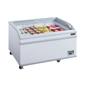 060-WD700Y 79 3/8" Mobile Chest Freezer w/ (6) Baskets - White, 115v