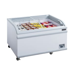 060-WD500Y 56 5/8" Mobile Chest Freezer w/ (4) Baskets - White, 115v