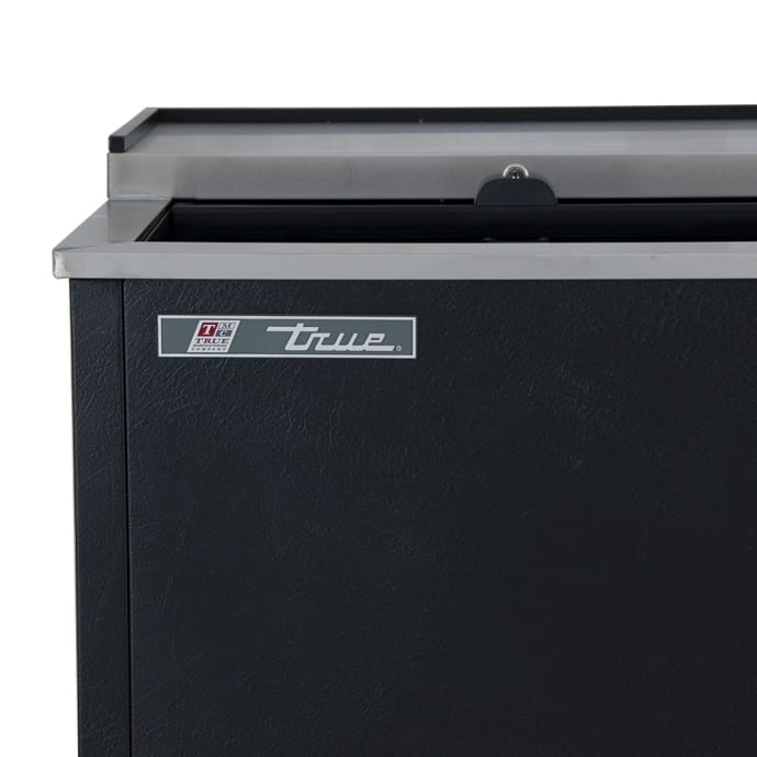 True Td 50 18 50 Forced Air Bottle Cooler Holds 396 12 Oz Bottles Lid Locks True Td 50 18 50 Forced Air Bottle Cooler Holds 396 12 Oz Bottles Lid Locks