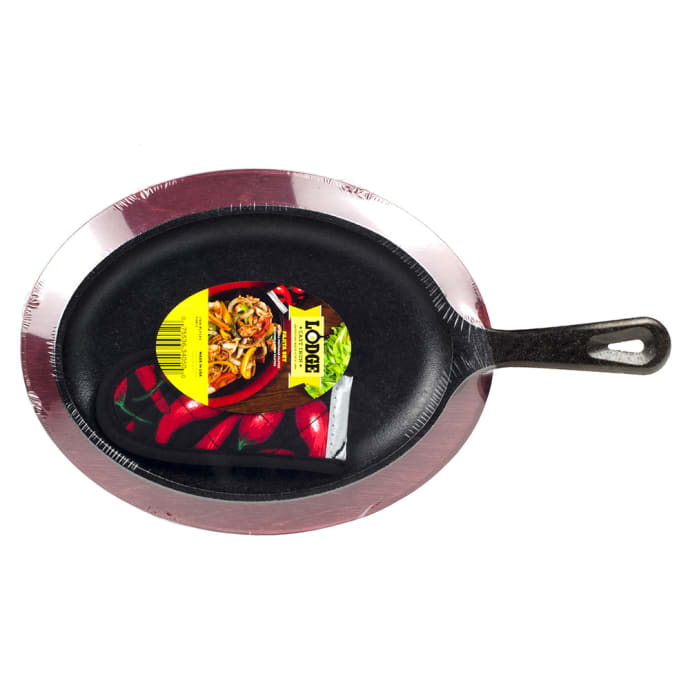 Lodge LFSR3 10 x 7 1/2 Oval Pre-Seasoned Cast Iron Fajita Skillet with  Red Wood Underliner and Chili Pepper Handle Holder