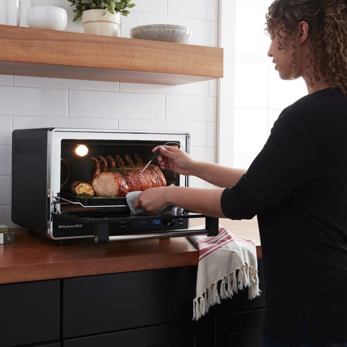 KitchenAid KCO255BM Dual Convection Countertop Oven w Temperature Probe 1800 watts Black Matte