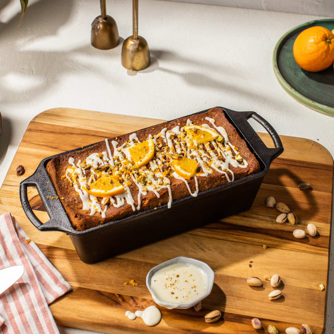 Lodge Rectangular Cast Iron Loaf Pan w/ Handles - 10