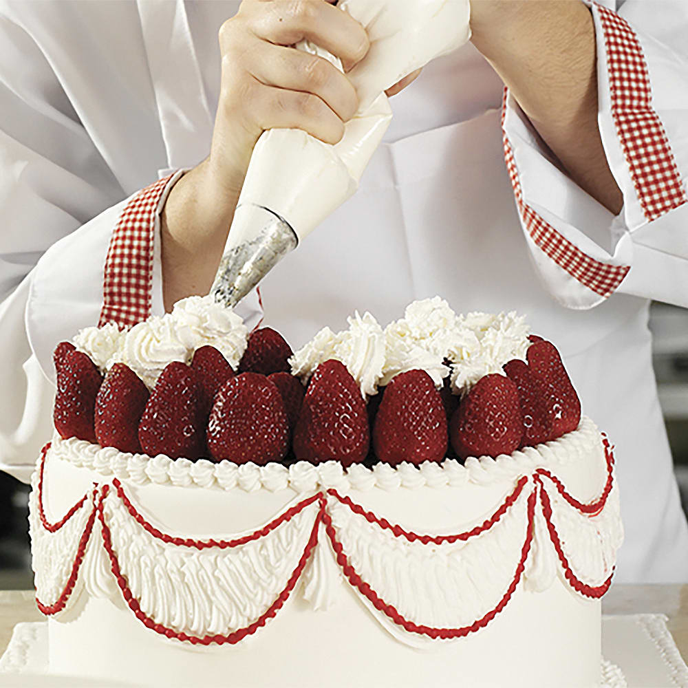 Winco CDT26 26 Piece Cake Decorating Tube Set w/ Storage Box