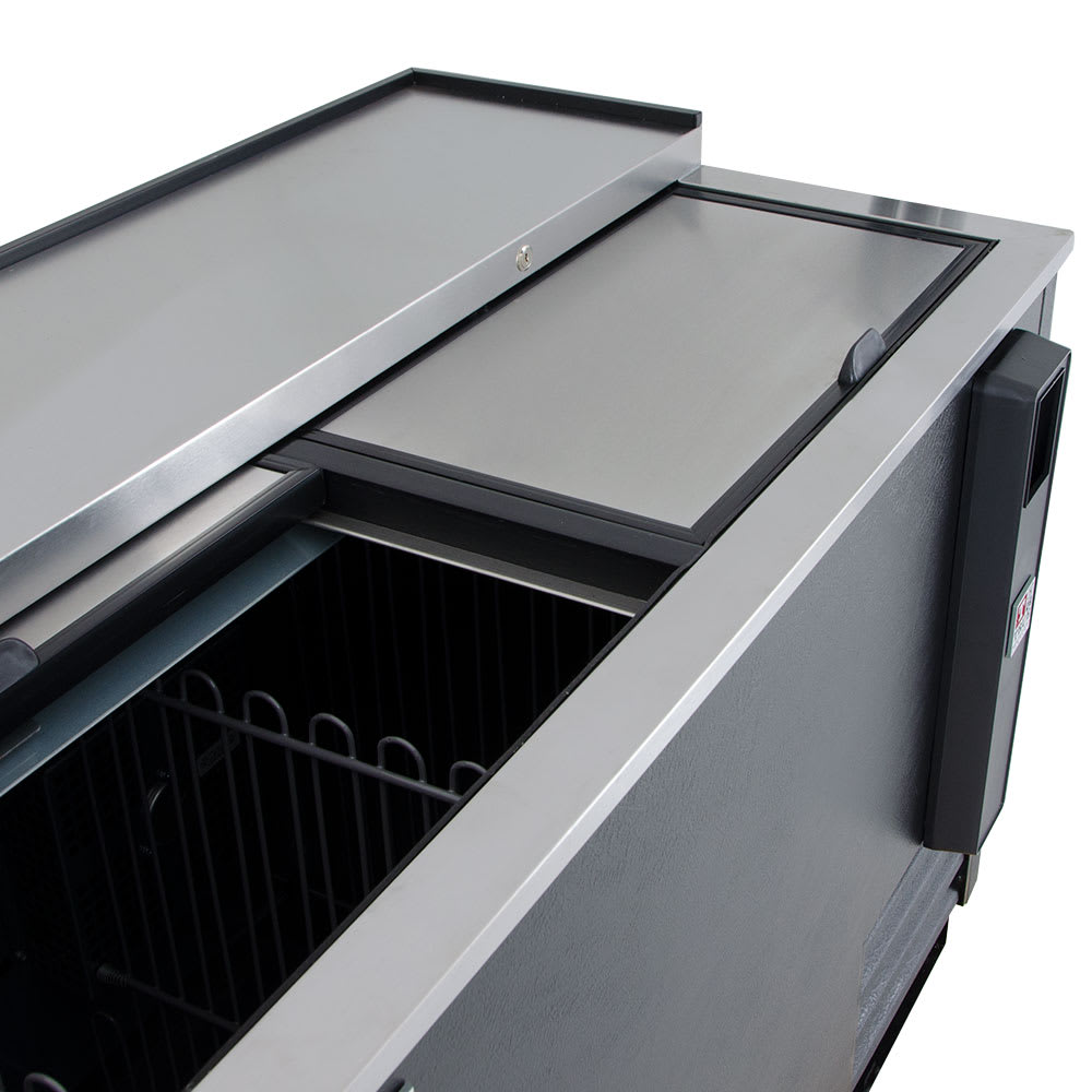True Td 50 18 50 Forced Air Bottle Cooler Holds 396 12 Oz Bottles Lid Locks 115v True Td 50 18 50 Forced Air Bottle Cooler Holds 396 12 Oz Bottles Lid Locks 115v