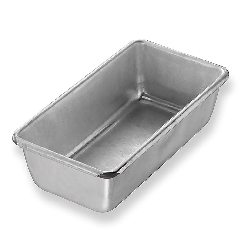 Chicago Metallic 2 lb. Glazed Aluminized Steel Pullman Bread Loaf Pan and  Cover - 16 5/8