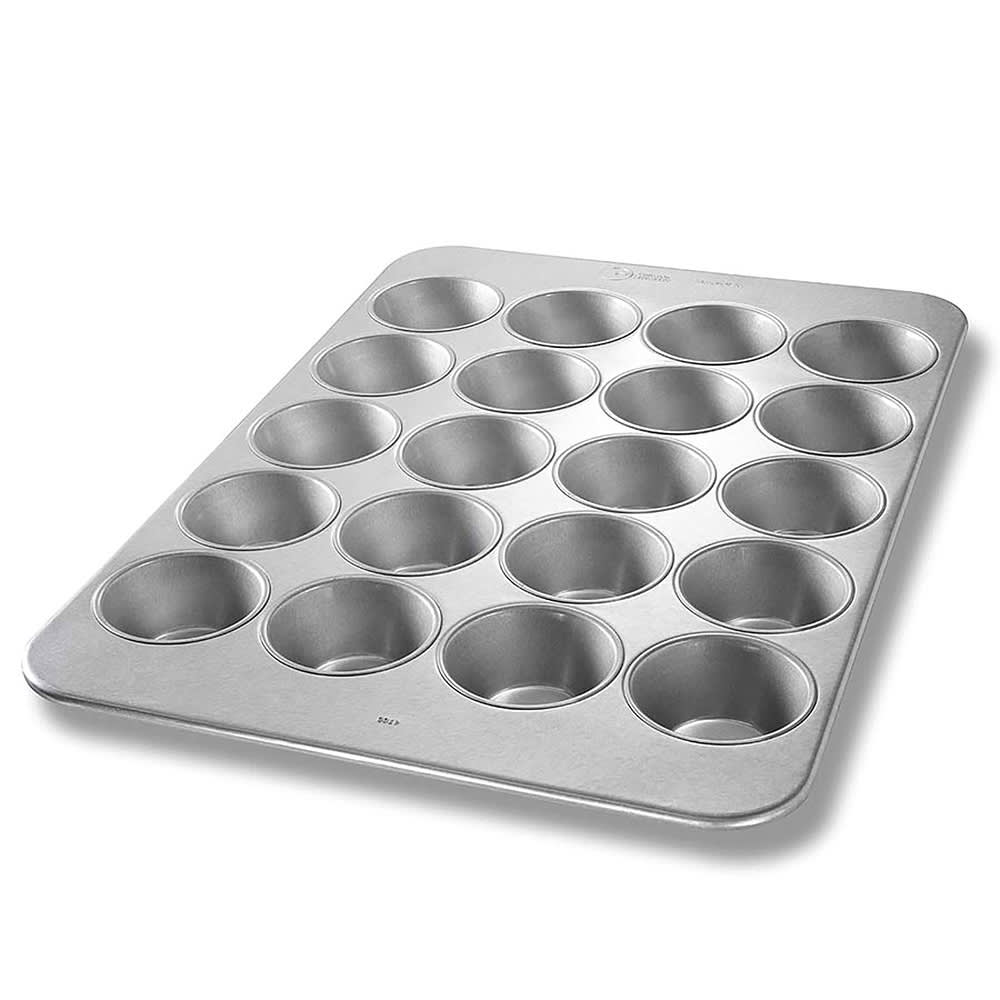 Winco HMF-24S 7 oz Glazed, Aluminized-Steel Muffin Pans