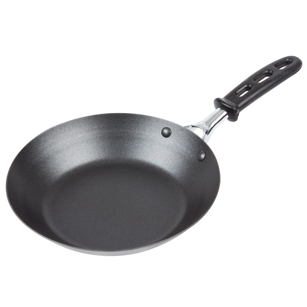175-59900 8 1/2" Carbon Steel Frying Pan w/ Vented Silicone Handle