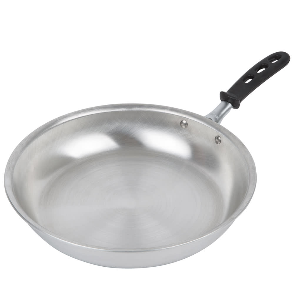 175-67912 12" Aluminum Frying Pan w/ Vented Silicone Handle