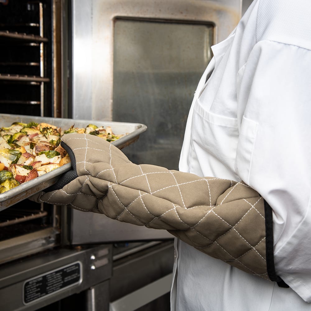 San Jamar 810PM17 17" Puppet Oven Mitt Neoprene, Tan