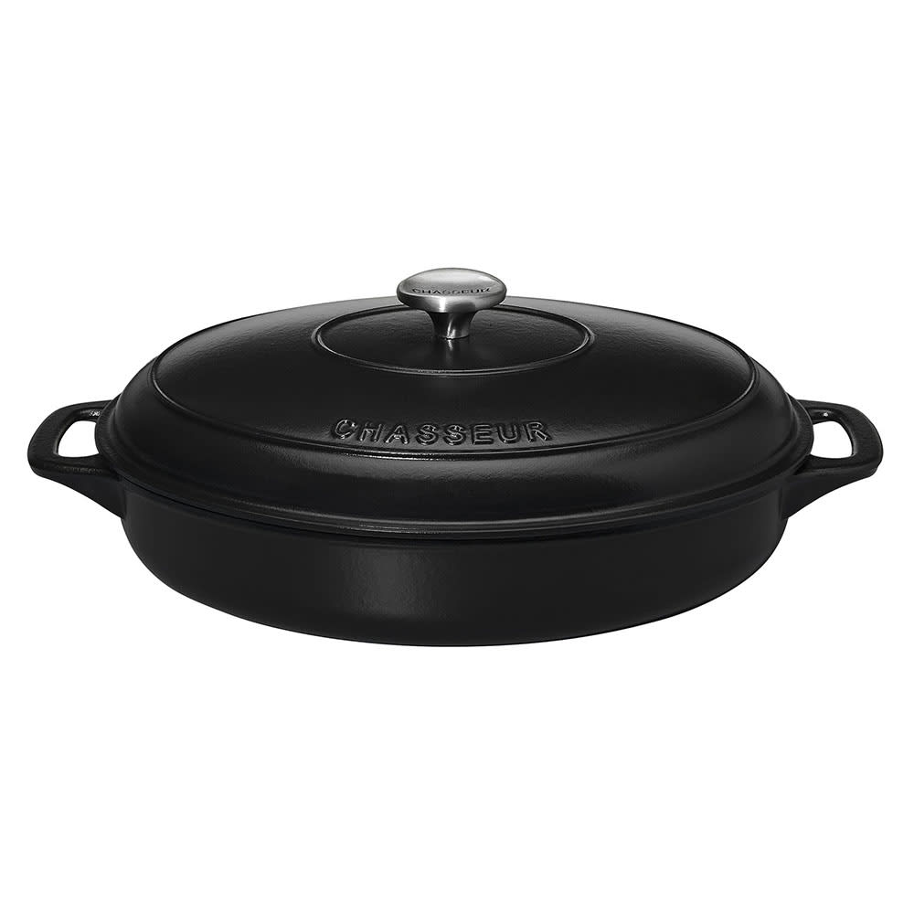 450-FN431 6 1/2 qt Oval Cast Iron Casserole Dish - 15 1/3" x 12 1/5", Black