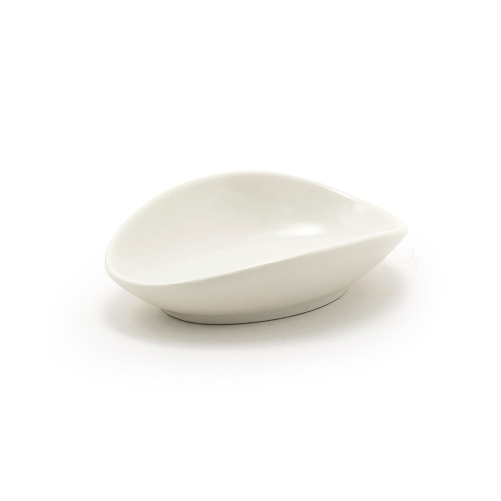 872-DSD062BEP23 1 1/2" oz Oval Tides™ Ramekin - 4" x 3", Porcelain, Scallop