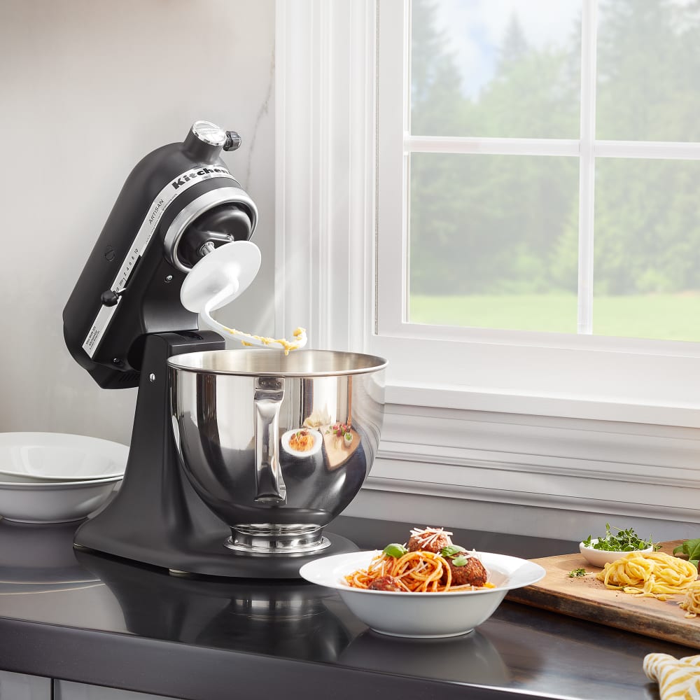 KitchenAid Artisan 黒 ステンレスボウル付き KitchenAid 9-Speed Onyx Black Hand Mixer with Beater and