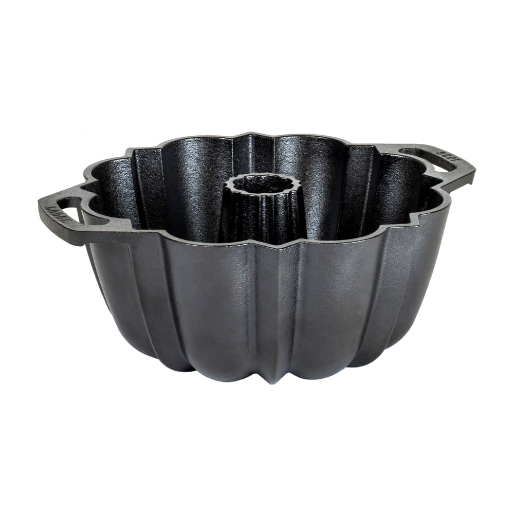 261-LLFCP Fluted Bundt Pan - 9 4/5" x 4 3/10", Seasoned Cast Iron