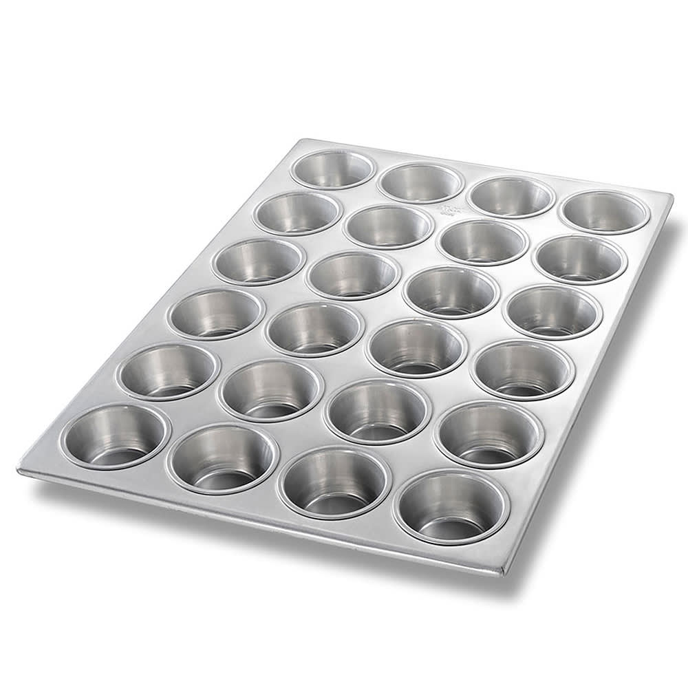 225-46520 Muffin/Cupcake Pan, Makes (24) 2 3/4" Cakes, Noncoated 20 ga Aluminum