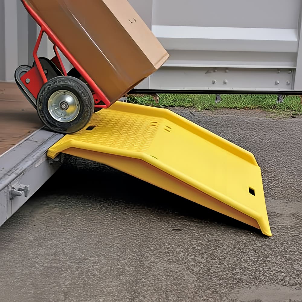 437-1795CR Shipping Container Ramp w/ 750 lb Capacity - 36"L x 35"W x 6"H, Polyeth...