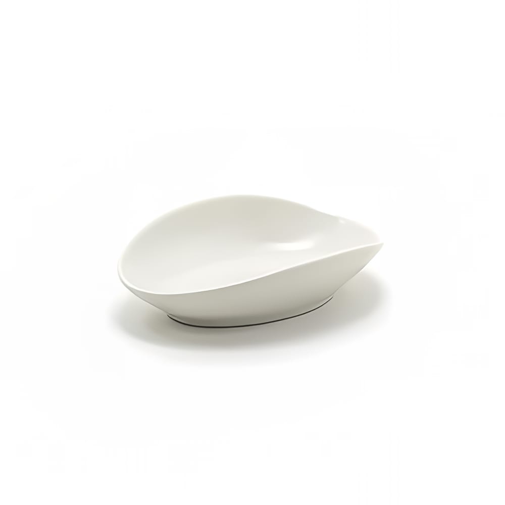 872-DSD061BEP23 3 oz Oval Tides™ Ramekin - 5" x 3 1/4", Porcelain, Scallop