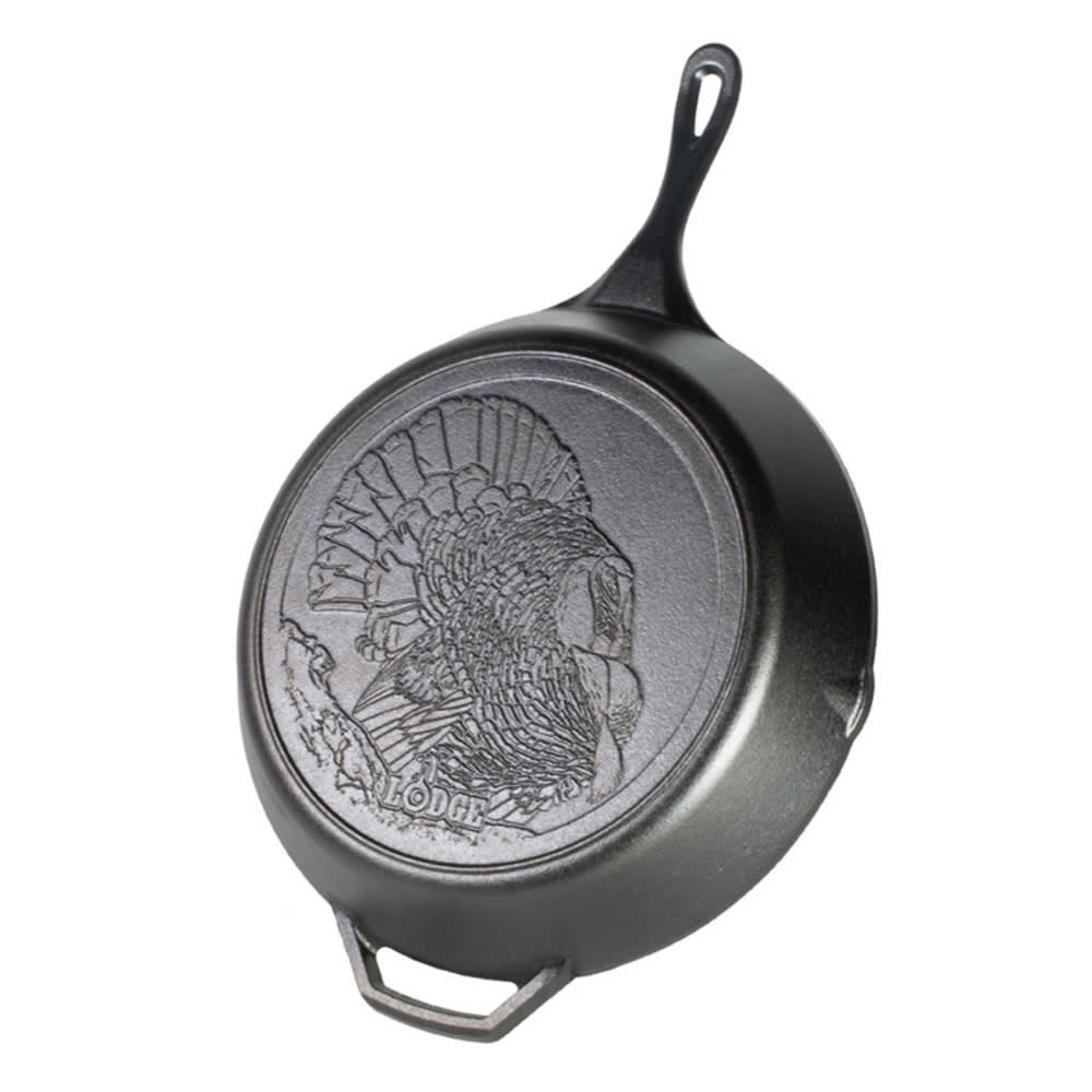 261-L12SKWLTKY 13 4/5" Round Wildlife Series™ Cast Iron Skillet, Turkey