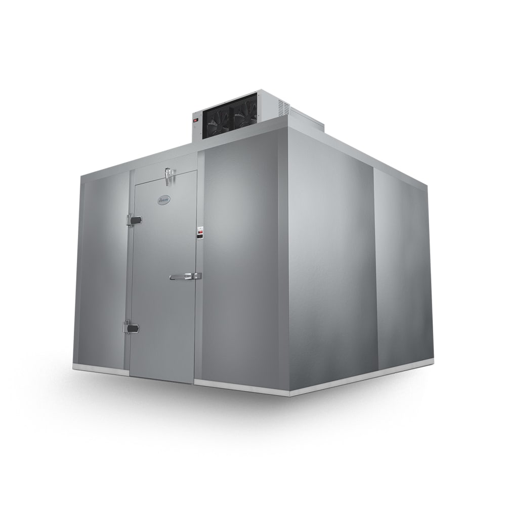 258-C101072NBSCO 10' x 10' Outdoor Walk-In Cooler w/ Top-Mounted Compressor - No Floor