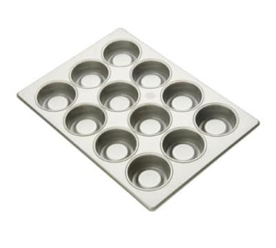 Focus 903385 Strawberry Shortcake Pan Holds (12) 3-3/8-in
