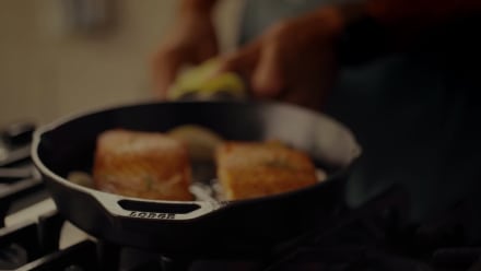 Lodge Wildlife Series™ 5 Piece Cast Iron Cookware Set (L5WLSETA)